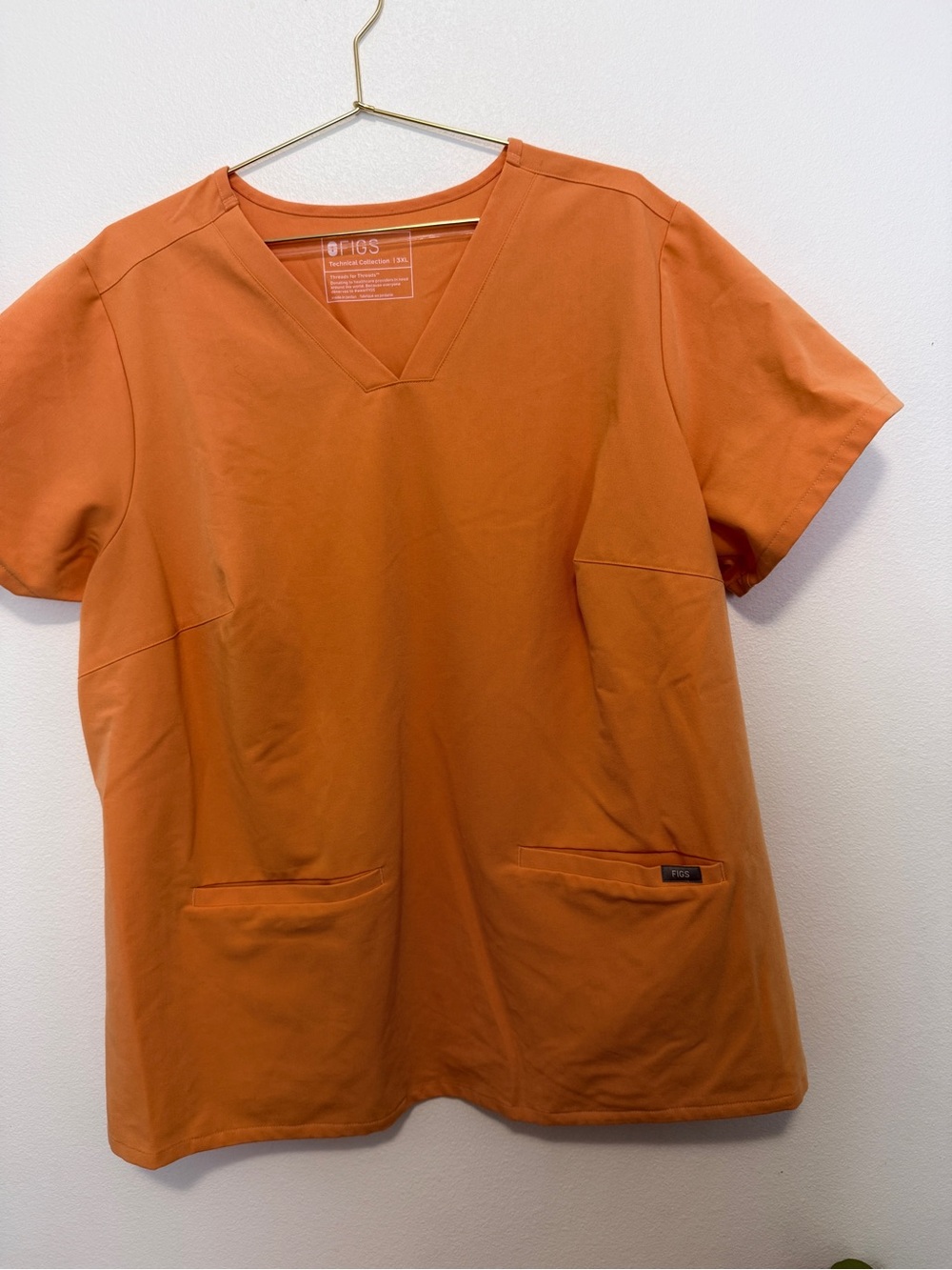 FIGS Shaka Orange Set